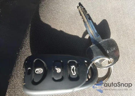 2011 Hyundai Elantra Gls (Ulsan Plant) z USA, uszkodzony, nr VIN KMHDH4AE4BU143858